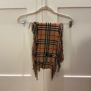 Burberry Plaid Cashmere scarf with Fringe